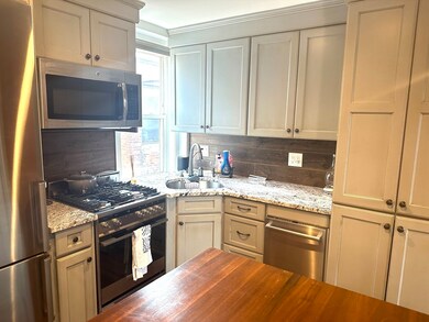 10 Henchman St unit 5R, Boston, MA 02113 - photo 2