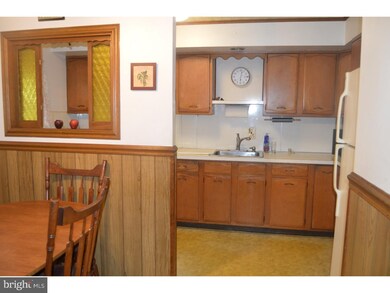 315 Mohican St, Essington, PA 19029 - photo 6