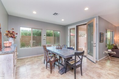 7) DINING AREA