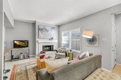 710 Bering Dr unit C, Houston, TX 77057 - photo 6