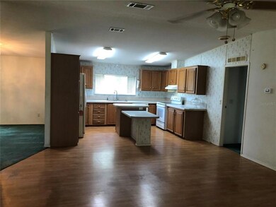 39724 Richland Rd, Zephyrhills, FL 33540 - photo 4