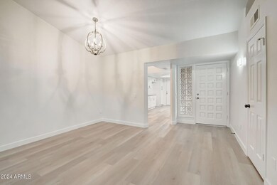 9-web-or-mls-N 30th Ave-007