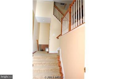 25898 Commons Square, Chantilly, VA 20152 - photo 5