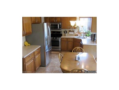 KITCHEN-DINETTE