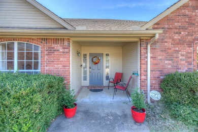 8406 N 100th East Ave, Owasso, OK 74055 - photo 2