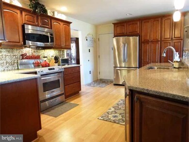 534 Old Mill Dr, Langhorne, PA 19047 - photo 7