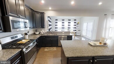 5681 River Shark Ln, Waldorf, MD 20602 - photo 7