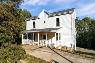 196 S 3rd St, Waynesville, OH 45068 - photo 2