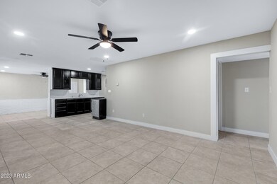 4426 N 34th Dr-4
