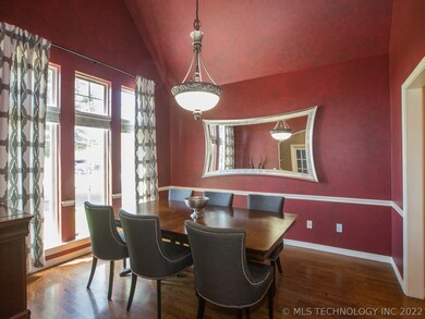 The Dining Room - Spacious, tall ceiling, and look