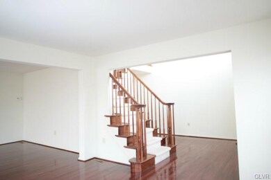 7024 Hearth Ln, Macungie, PA 18062 - photo 6