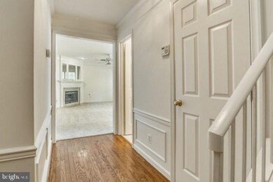 8205 Crossbrook Ct unit 202, Lorton, VA 22079 - photo 3