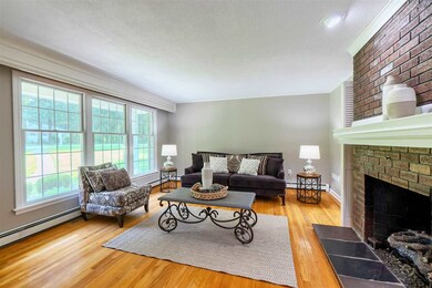 4 Hunter Ln, Hudson, NH 03051 - photo 4