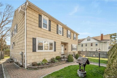 570 N Barry Ave unit left, Mamaroneck, NY 10543 - photo 3