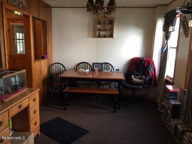 91 dining room