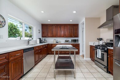 21836 Providencia St, Woodland Hills, CA 91364 - photo 3