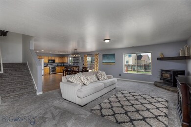 Open concept living/kitchen

