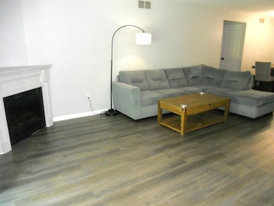 21015 Cooper Dr unit 28, Macomb, MI 48044 - photo 5