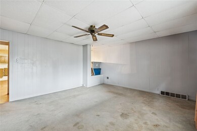 122 N Holland Ave, Braddock, PA 15104 - photo 5