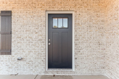 3-web-or-mls-3099 Zach Ave Exterior-5