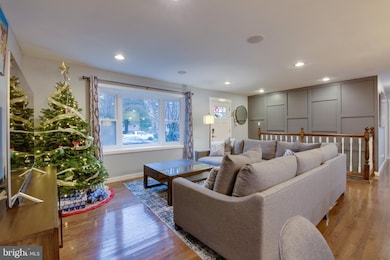 302 Cedar Ln, Annapolis, MD 21403 - photo 4