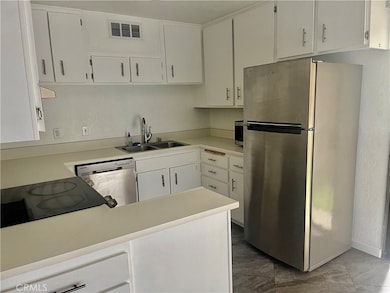 481 Bradshaw Ln unit 13, Palm Springs, CA 92262 - photo 3