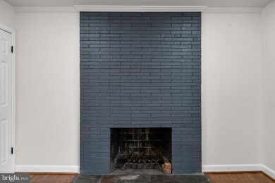 8303 Legation Rd, New Carrollton, MD 20784 - photo 5