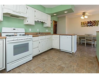 Cafeteria/Kitchen.