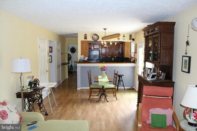 14924 Saddle Creek Dr, Burtonsville, MD 20866 - photo 5