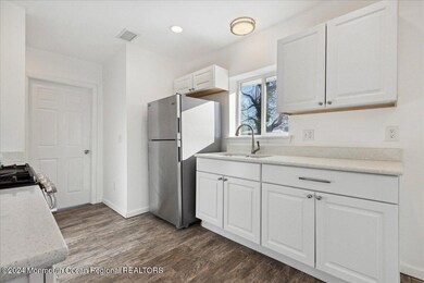 07-26 Sunset St, Keansburg, NJ-7