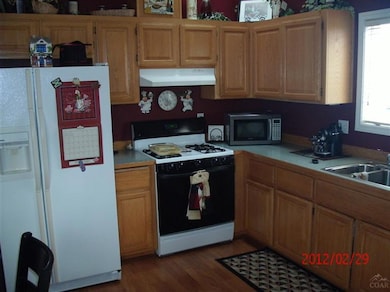 2929 SW Volcano Cir, Redmond, OR 97756 - photo 3