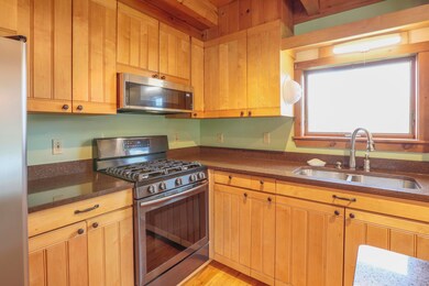 951WaldoStationRD-10