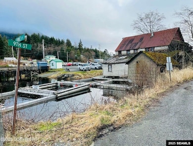 300 9th St, Craig, AK 99921 - photo 2