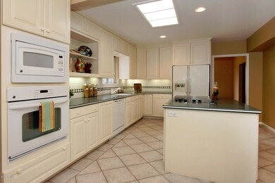 Center Island Kitchen
