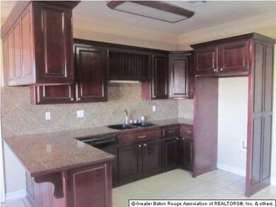 Spacious kitchen with plenty of cabinets