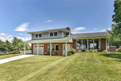 18 Cardinal Dr, Asheville, NC 28806 - photo 4