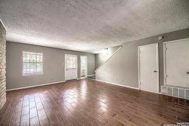 8715 Starcrest Dr unit 48, San Antonio, TX 78217 - photo 5