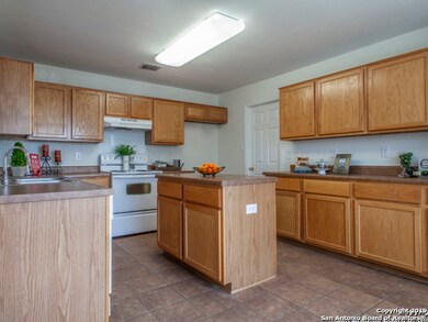 9915 Dawn Trail, San Antonio, TX 78254 - photo 5