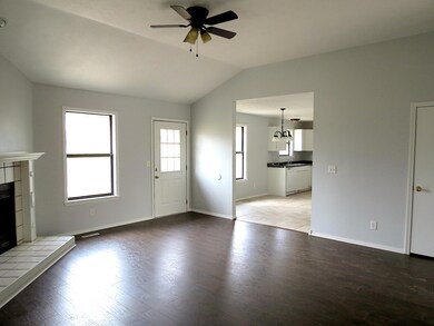 1205 W Sherwood Ct, Nixa, MO 65714 - photo 6