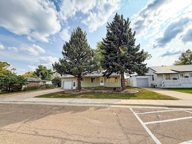 216 & 216 1/2 S 8th St E, Malta, MT 59538 - photo 2