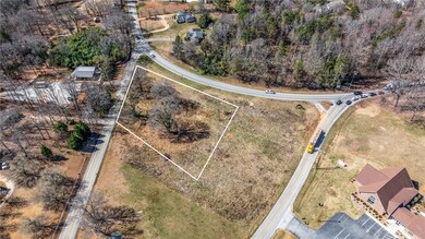 1810 Reid School Rd, Taylors, SC 29687 - photo 5