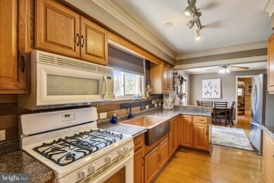 9521 Washington Ave, Laurel, MD 20723 - photo 5