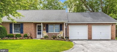 2807 Carlisle Dr, New Windsor, MD 21776 - photo 2