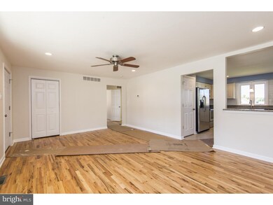 533 Lincoln Ave, Souderton, PA 18964 - photo 4