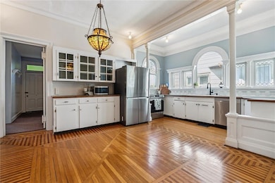 309 N Esplanade St, Leavenworth, KS 66048 - photo 4