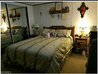 777 1/2 S 2nd St unit 30, Coshocton, OH 43812 - photo 2