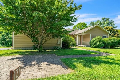 127 Pelham Rd, Amherst, MA 01002 - photo 4