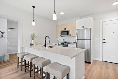 10 Somerset Ave unit 406, Winthrop, MA 02152 - photo 2