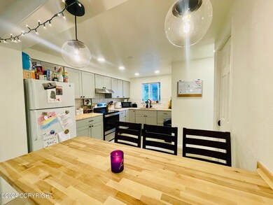 1218 Selief Ln unit 10, Kodiak, AK 99615 - photo 6