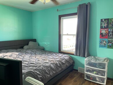 139 N Wiggs St, Griffith, IN 46319 - photo 4